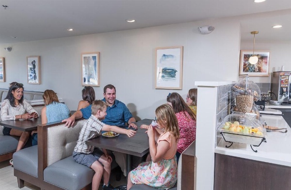 Rockland Harbor Hotel image 20